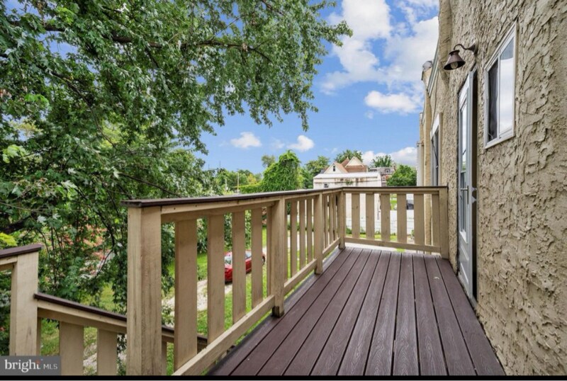 Photo - 217 W 8th St