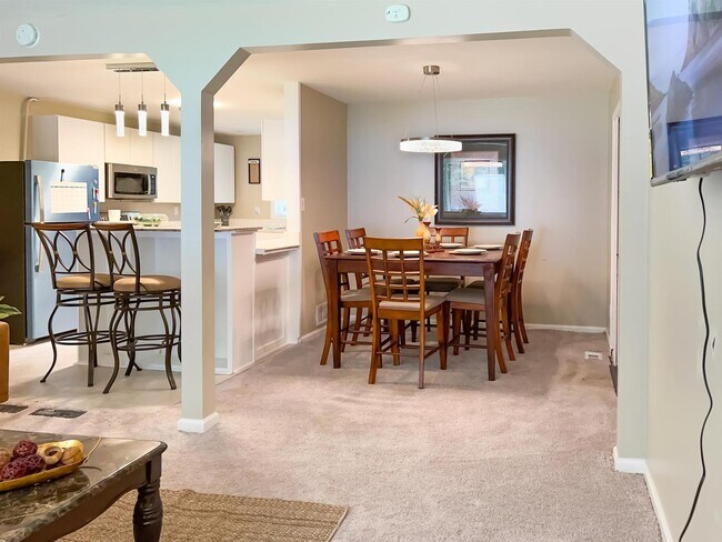 Foto del edificio - 2451 Glenrock Dr