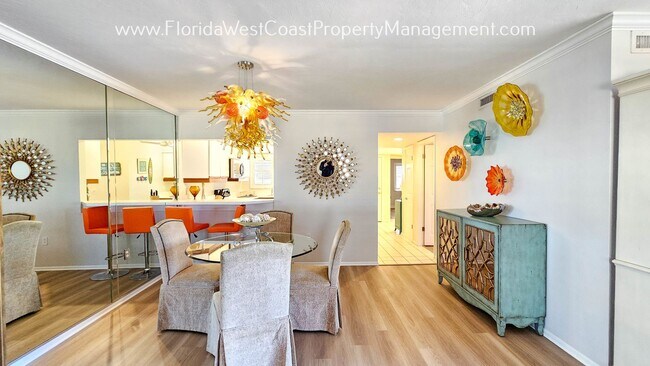 Foto del edificio - LOVELY SIESTA KEY CONDO FOR LONG TERM LEAS...