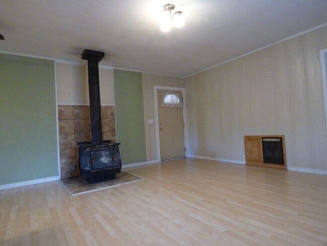 Foto del edificio - 3 Bedroom 1 Bath Home