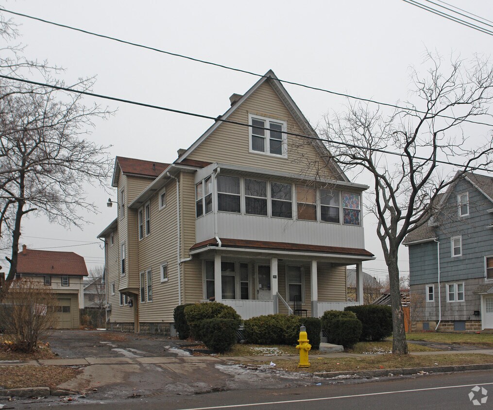 Primary Photo - 791 Norton St