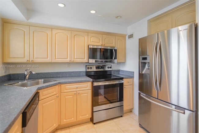 Foto del edificio - 7720 SW 54th Ct