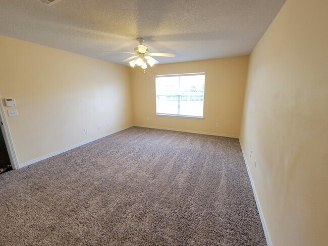 Foto del edificio - 1318 Harrison Ave