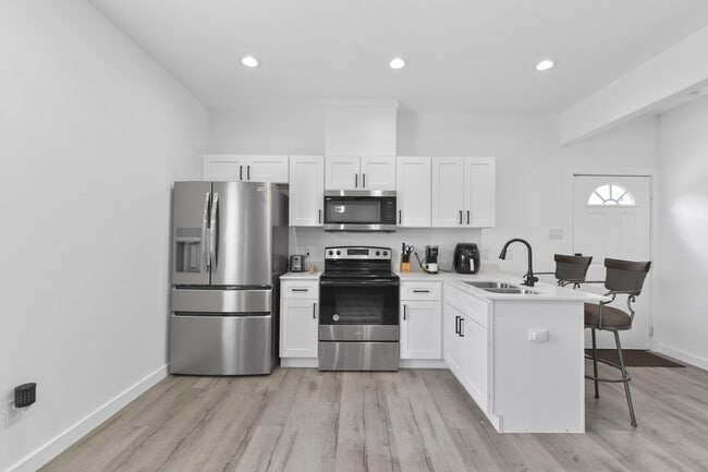 Building Photo - 5208 Laura Koppe Rd