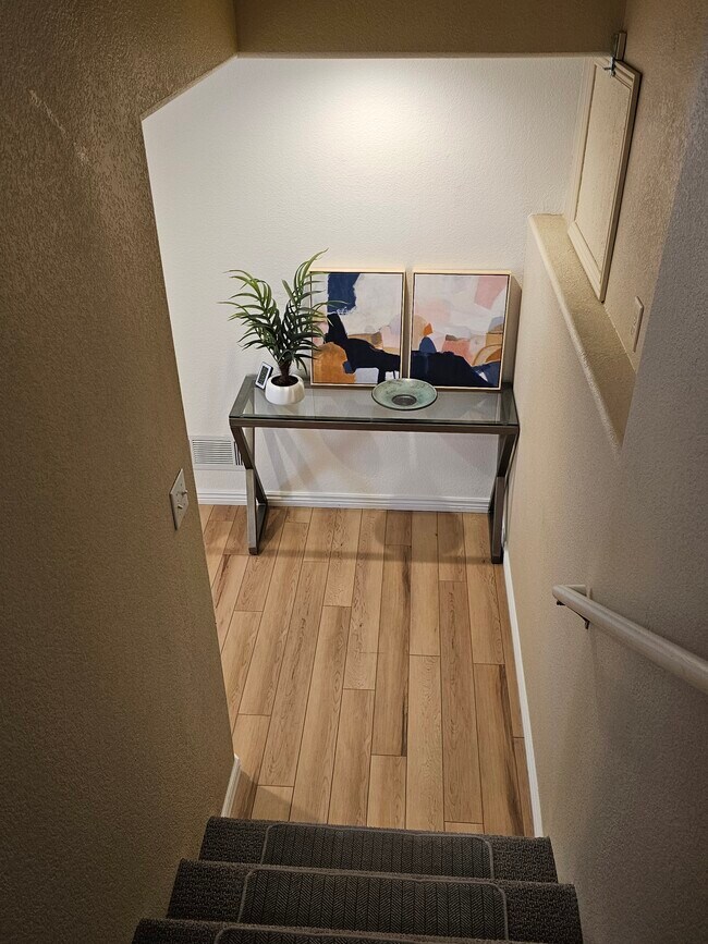 Foto del edificio - 2703 Brush Creek Dr
