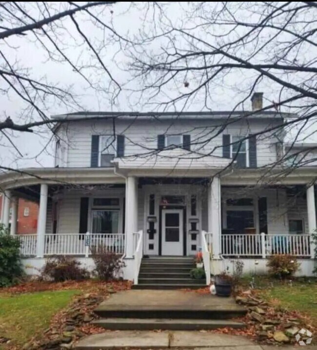 Apartments For Rent in Garrett PA with Extra Storage 1 Rentals