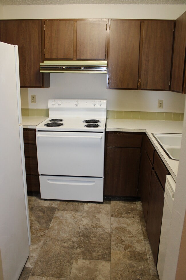 Building Photo - 494 N Colorado Ave