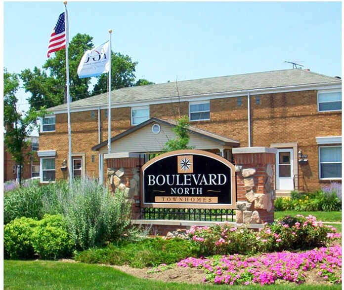 Boulevard North Townhomes