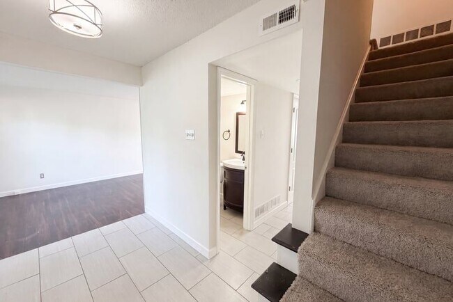Foto del edificio - 13451 Land O Woods Dr