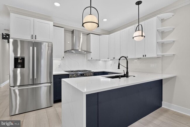 Foto del edificio - 724 Varnum St NW