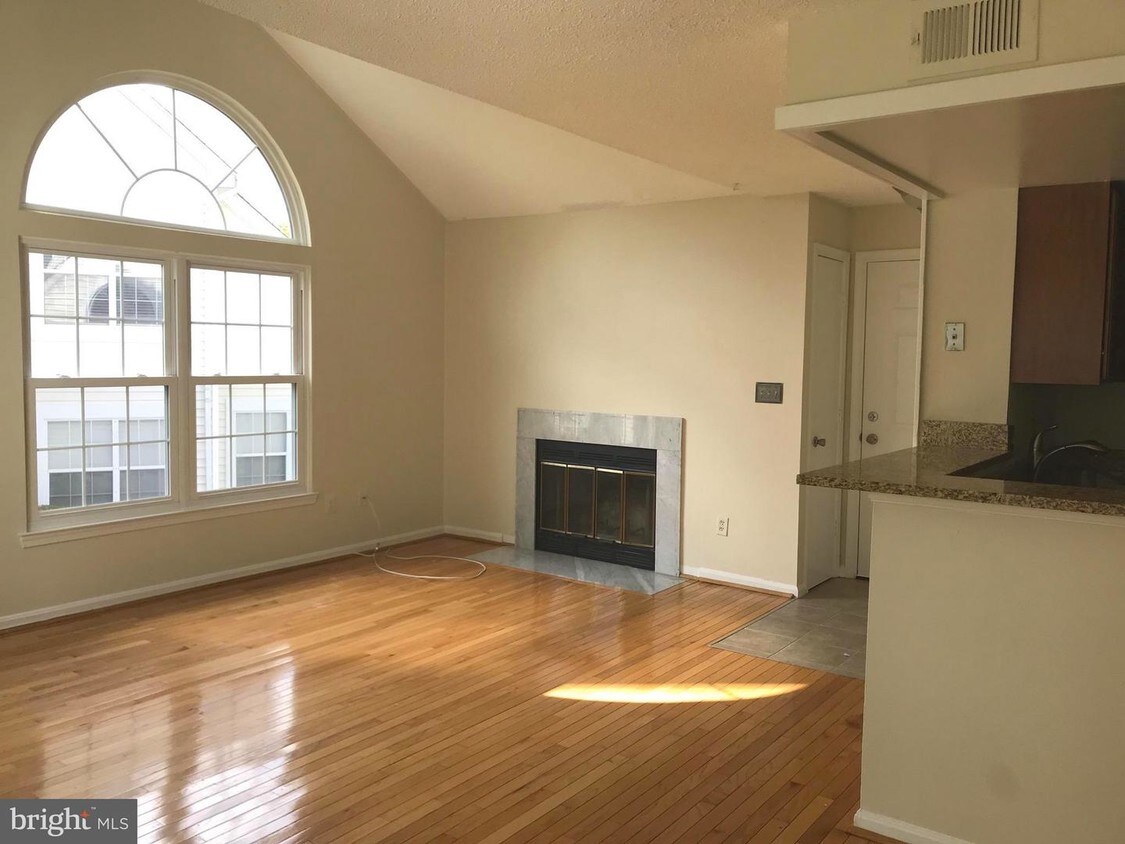 14225 Bowsprit Ln Unit 507, Laurel, MD 20707 Condo for Rent in Laurel