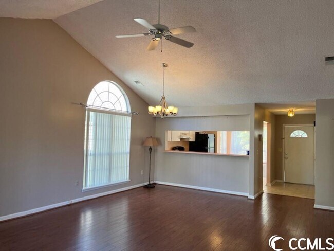 Building Photo - 6695 Wisteria Dr
