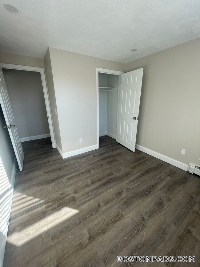 Photo - 25 Kenmar Dr Apartment