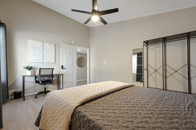 Building Photo - 14625 N 26th Ave