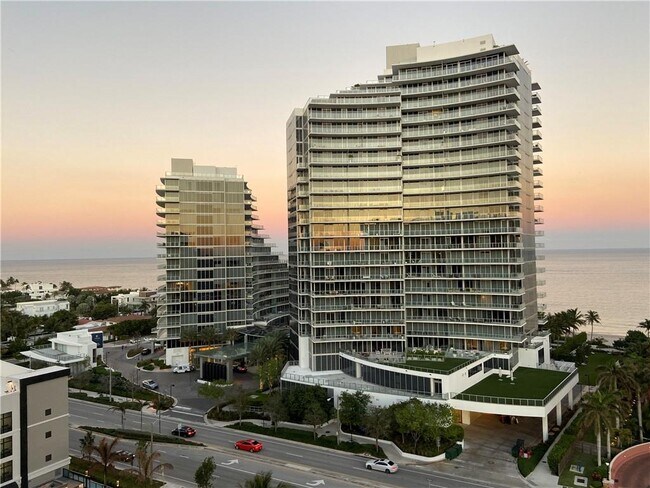 Building Photo - 2200 NE 33rd Ave