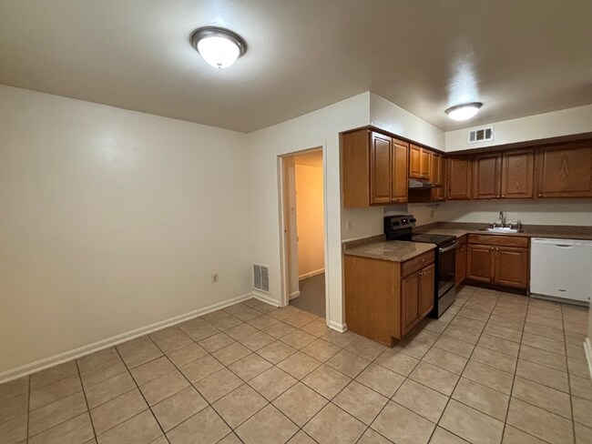 Foto del edificio - Charming Townhome in Prime Annandale Location