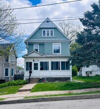 Building Photo - 440 Winona St