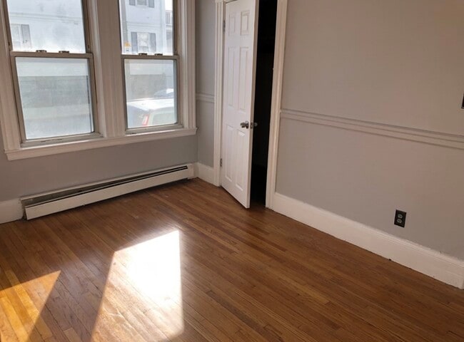Building Photo - 203 N St