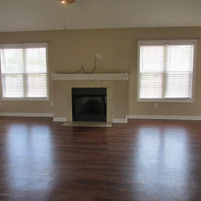 Building Photo - 125 Bur Oaks Blvd