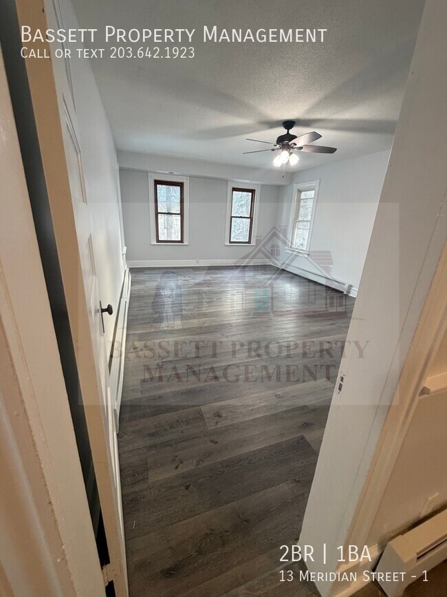 Foto del edificio - 13 Meridian St