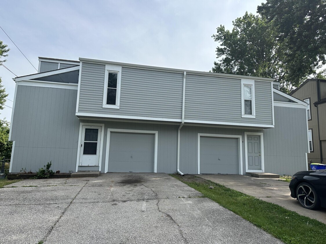 9325 W 48th Terrace, Shawnee, KS 66203 House Rental in Shawnee, KS