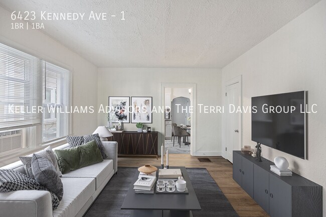 Foto del edificio - 6423 Kennedy Ave