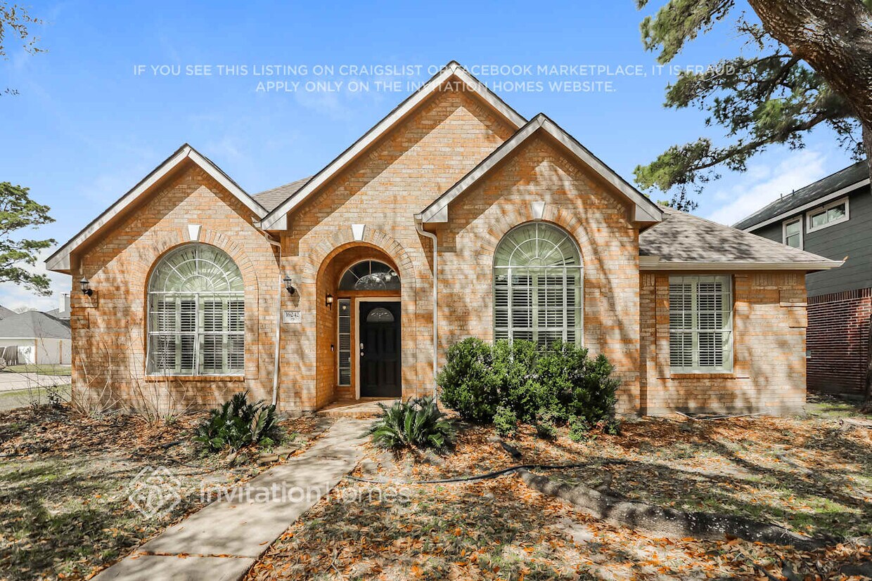 Foto principal - 16242 Haden Crest Ct