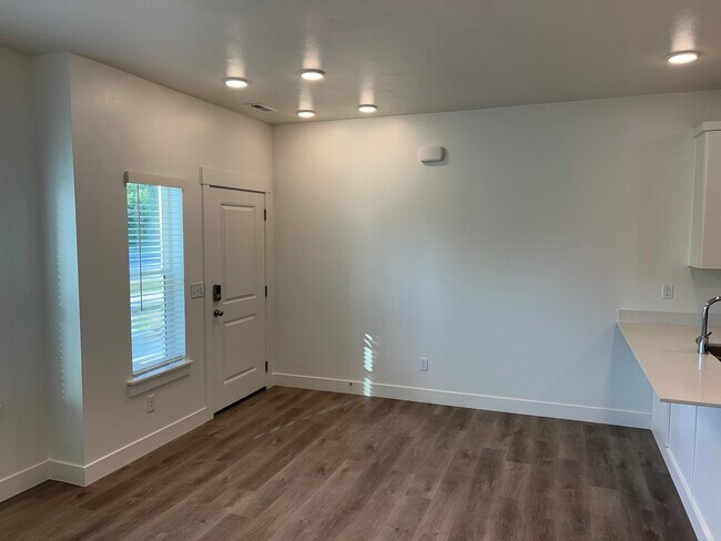 Building Photo - 1187 W 1820 S