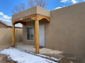 Building Photo - 2300 Stevens Dr NE