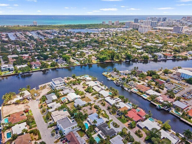 Foto del edificio - 2101 NE 15th St