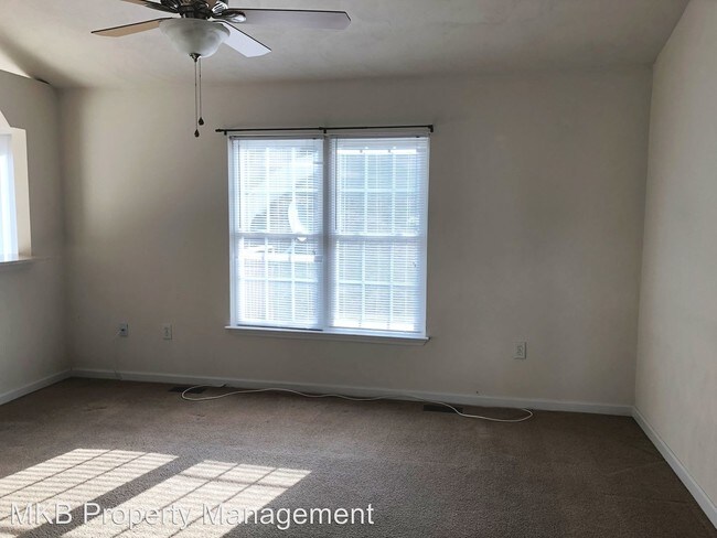 Building Photo - 3 br, 2.5 bath House - 4831 Horseman Drive