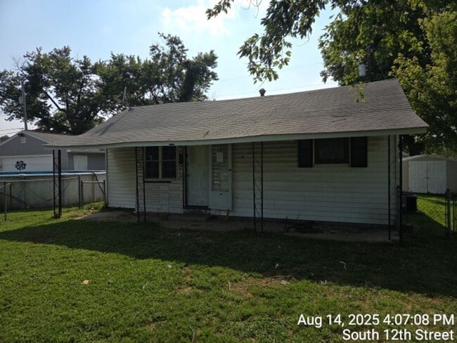 Photo - 110 S 12th St House