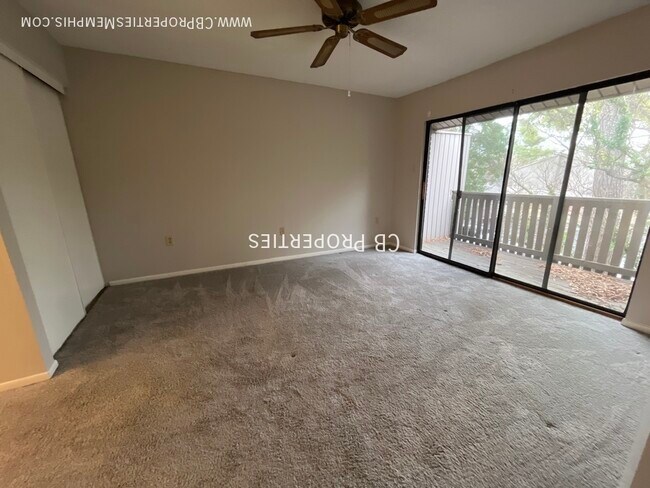 Building Photo - 843 Thistledown Dr
