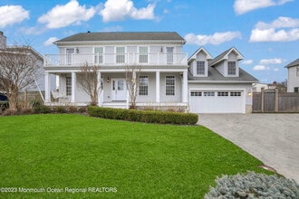 Building Photo - 74 Seaview Ave