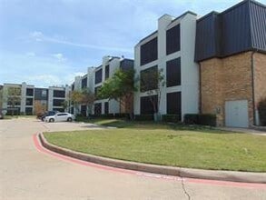 Building Photo - 11460 Audelia Rd