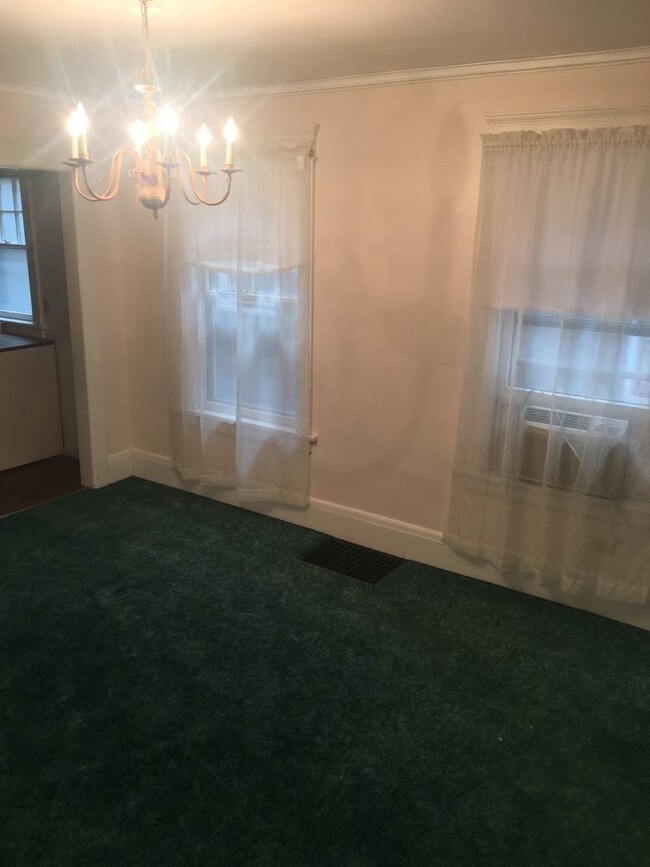 Building Photo - 507 Liberty St