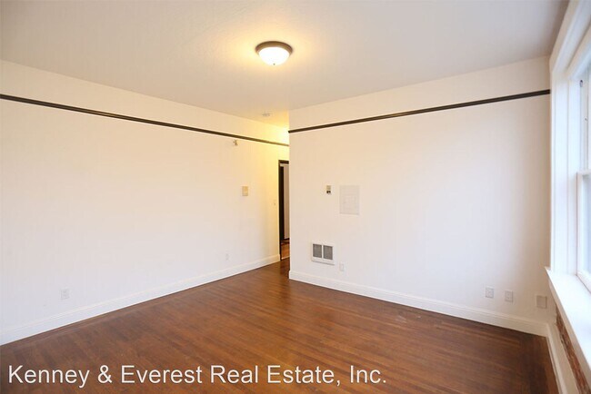 Foto del edificio - Studio, 1 bath House - 3164 22nd Street #21