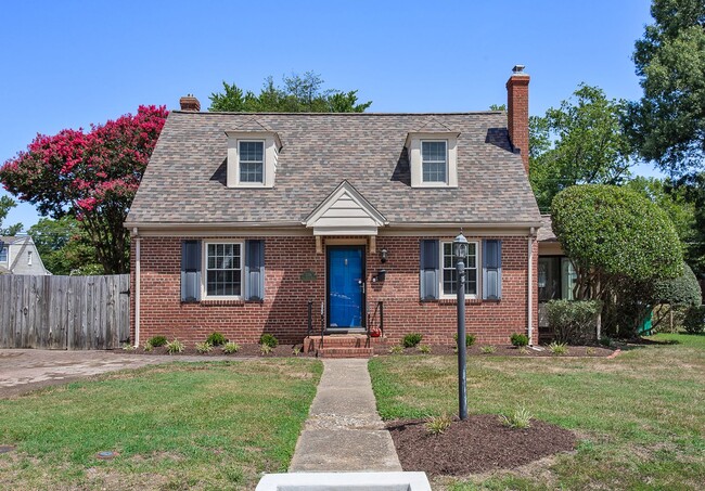 Building Photo - Charming Brick Cape in Bryan Park Neighbor...