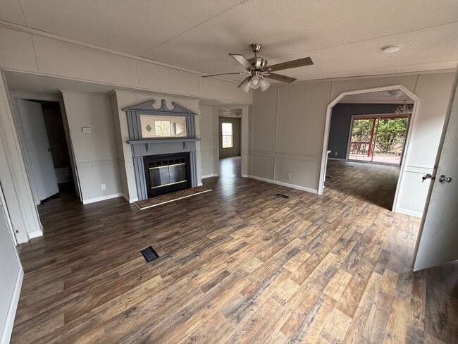 Building Photo - 142 Co Rd 405