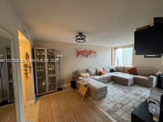 Building Photo - 250 180th Dr