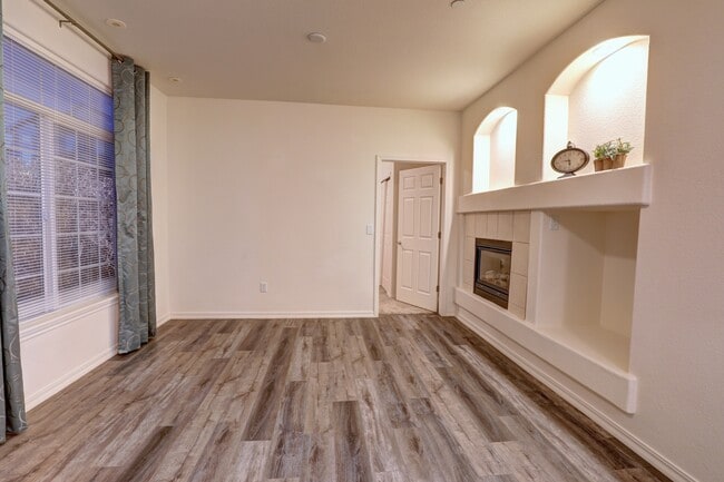 Building Photo - 12711 Colorado Blvd