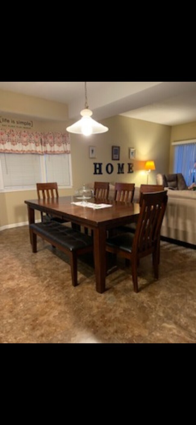 Foto del edificio - 37 Westshore Falls Ct