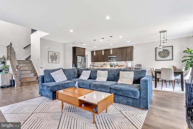 Foto del edificio - 1 Larkspur Ln