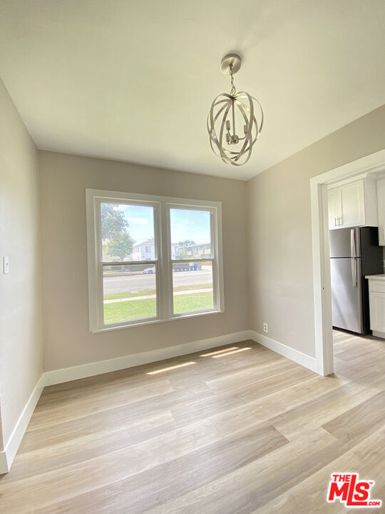 Foto del edificio - 2620 S Barrington Ave