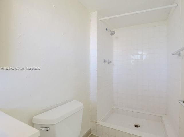 Foto del edificio - 2250 NE 136th St