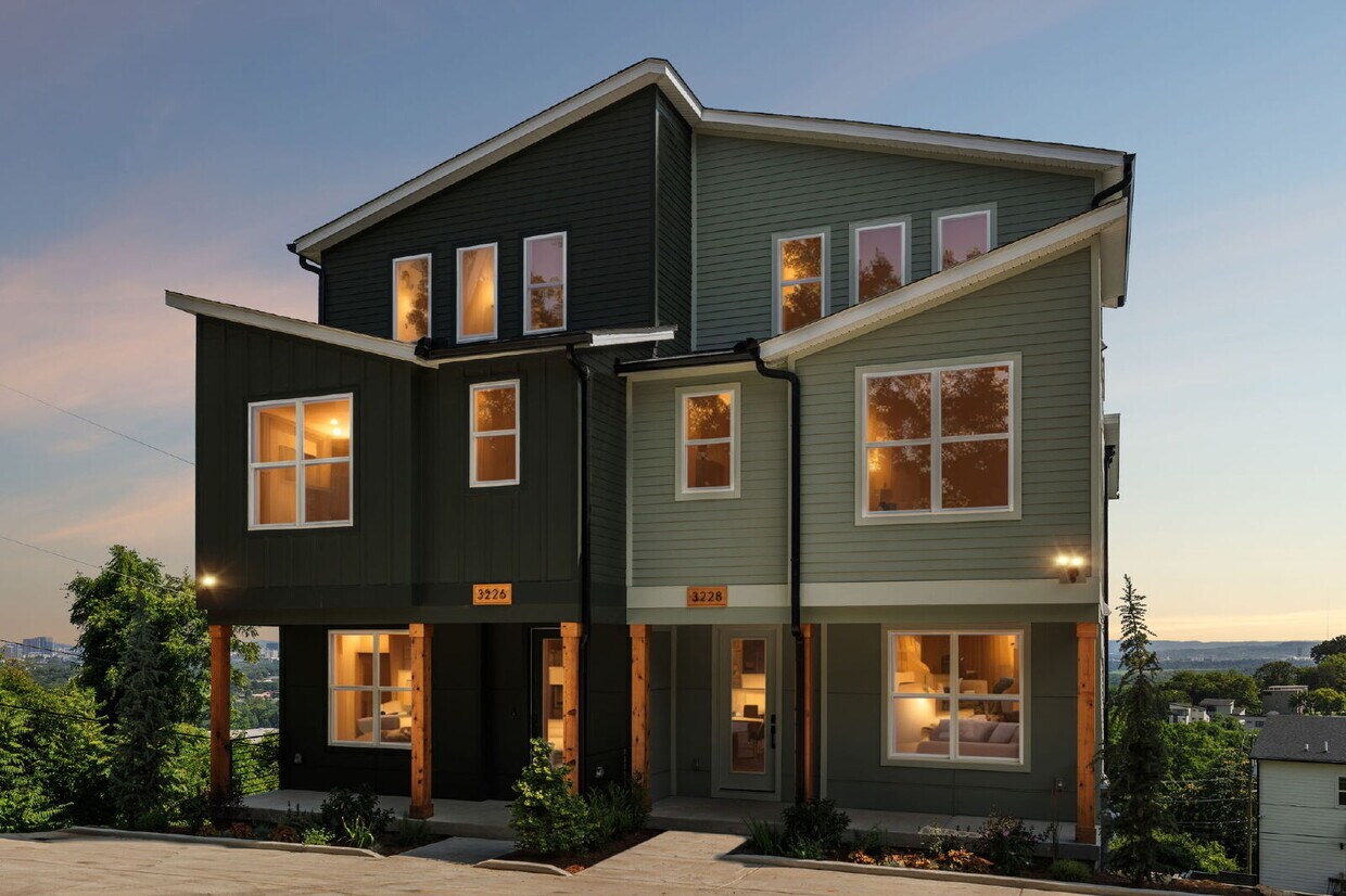 Primary Photo - "Spacious 4-Bed, 4-Bath Gem in Nashville -...