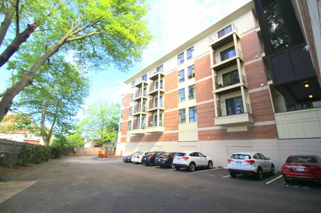 Foto del edificio - 533 Cambridge St