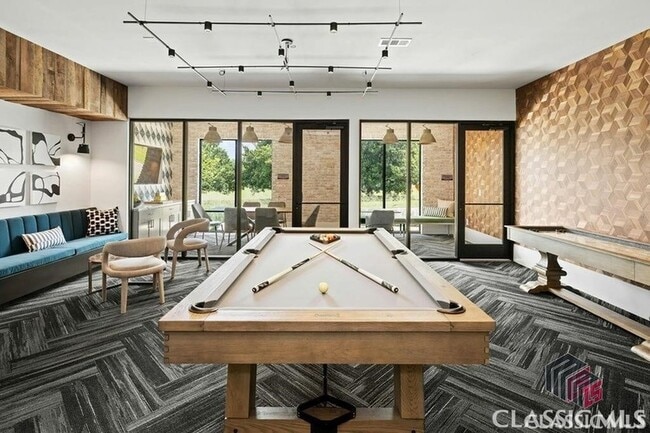 Foto del edificio - 180 Newton Bridge Rd