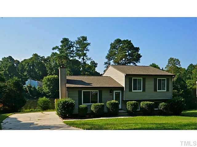 Primary Photo - 104 Wyatts Pond Ln