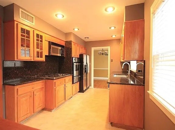 Cocina - 587 Princeton St